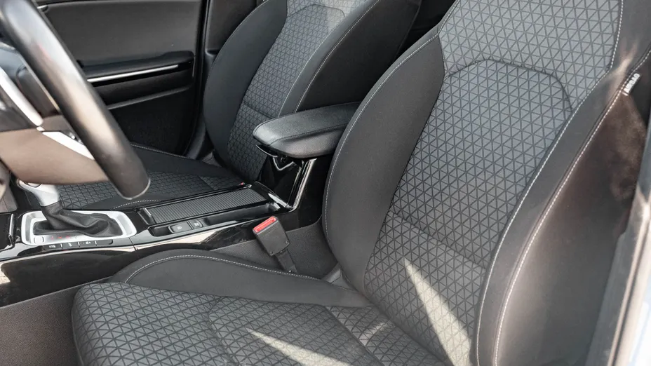 KIA Cee'd Ceed 1.6 GDI PHEV L DCT