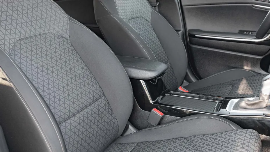 KIA Cee'd Ceed 1.6 GDI PHEV L DCT