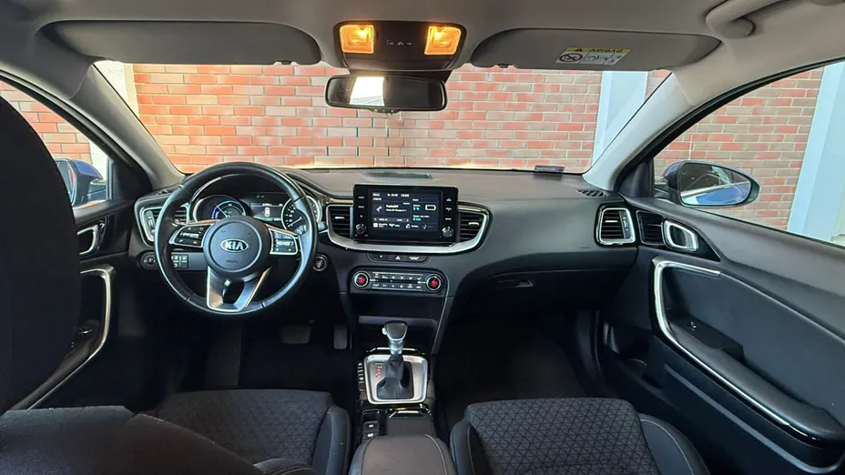 KIA Cee'd Ceed 1.6 GDI PHEV L DCT