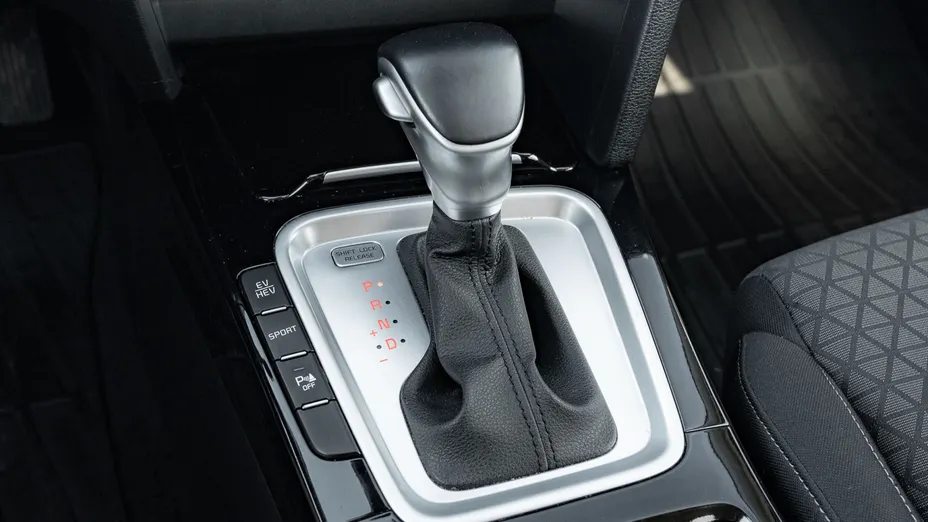 KIA Cee'd Ceed 1.6 GDI PHEV L DCT