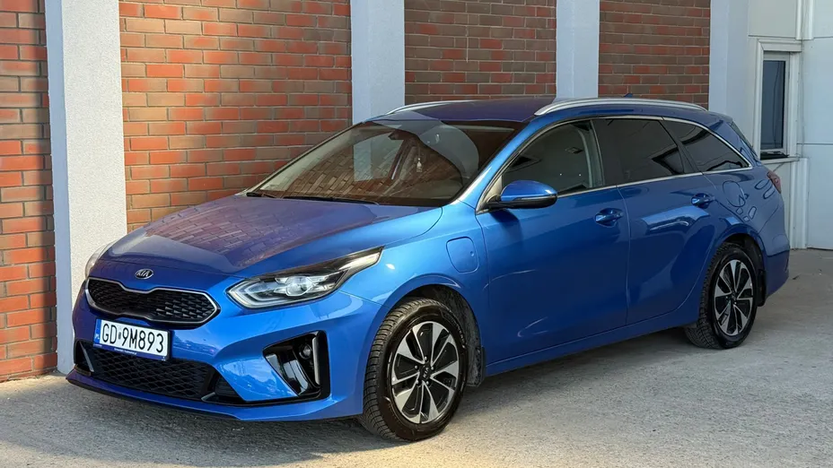 KIA Cee'd Ceed 1.6 GDI PHEV L DCT