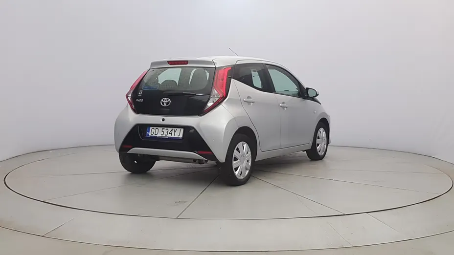 TOYOTA Aygo Aygo 1.0 VVT-i X-play
