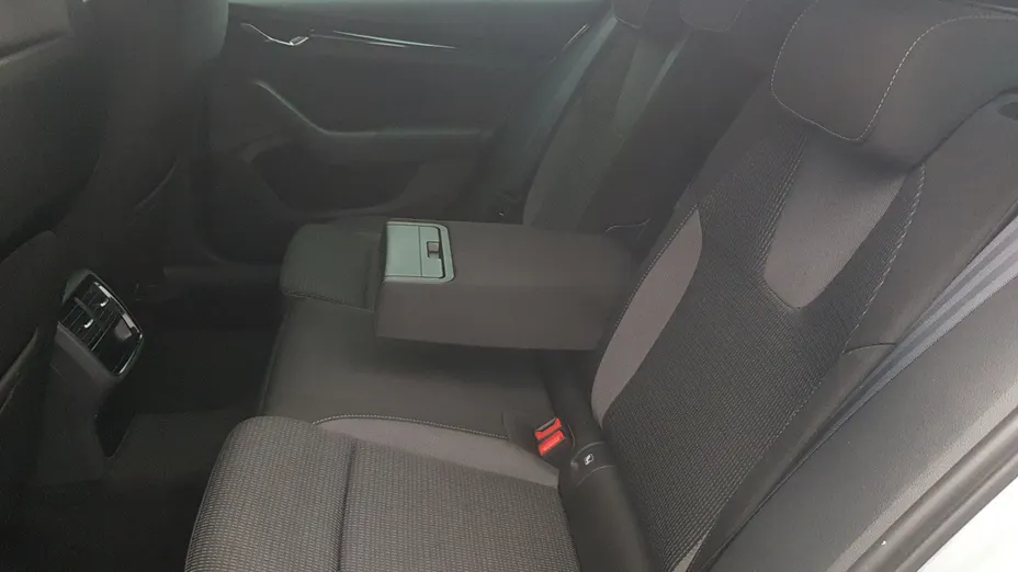 SKODA Octavia Octavia 1.5 TSI e-Tec Ambition DSG