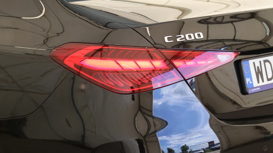 MERCEDES-BENZ C Klasa C 200 mHEV 4-Matic AMG