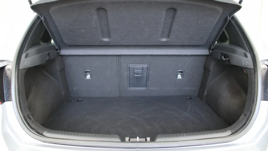 HYUNDAI i30 i30 1.5 DPI Smart