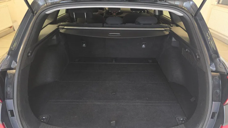 HYUNDAI i30 i30 1.6 D Classic +