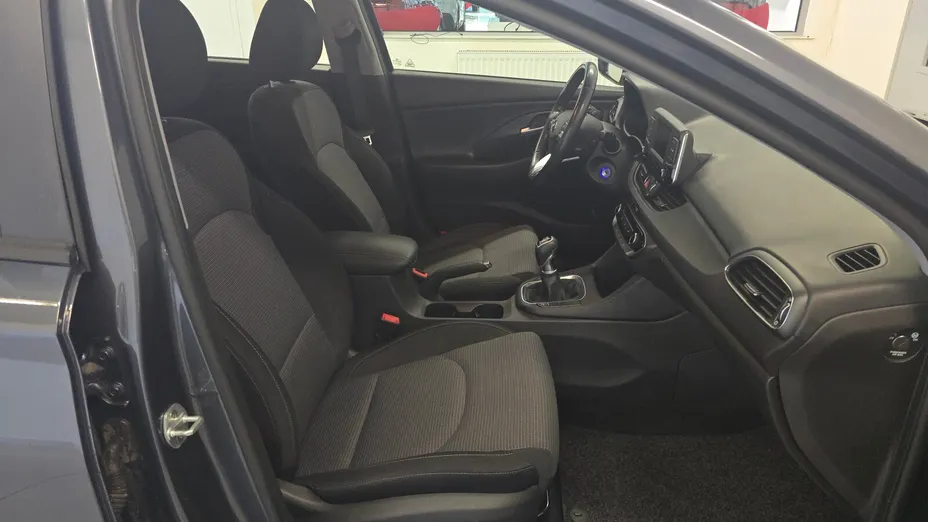 HYUNDAI i30 i30 1.6 D Classic +