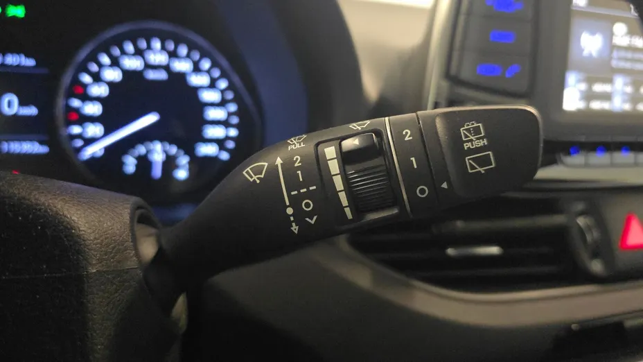 HYUNDAI i30 i30 1.6 D Classic +