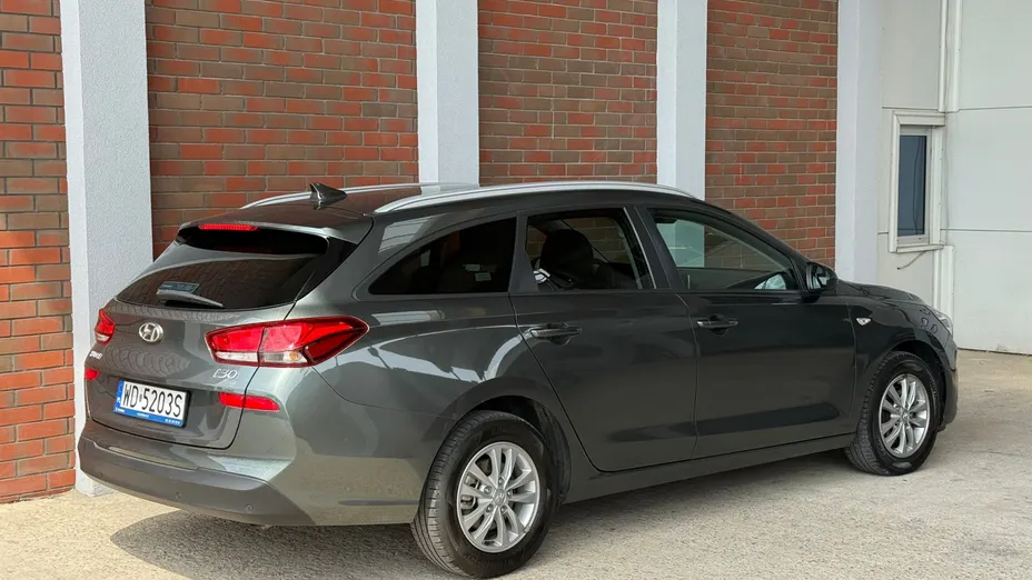 HYUNDAI i30 i30 1.5 DPI Classic +