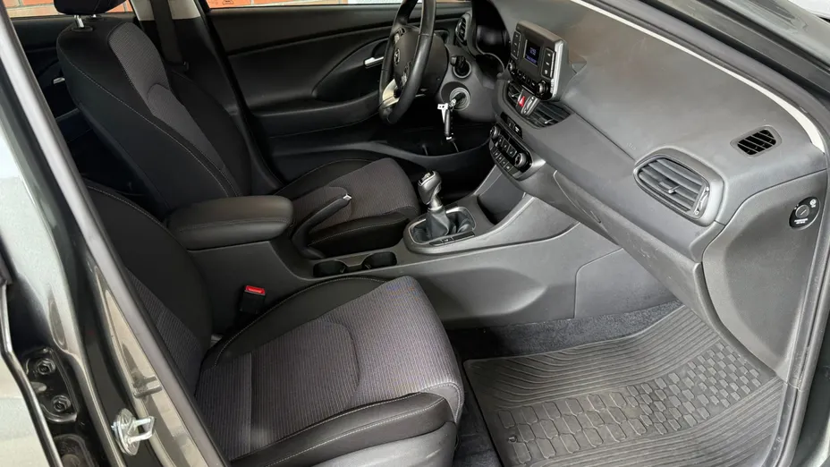 HYUNDAI i30 i30 1.5 DPI Classic +