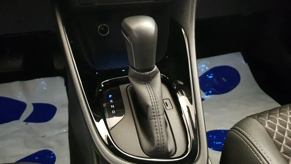 TOYOTA Yaris Yaris Hybrid 1.5 Selection Style
