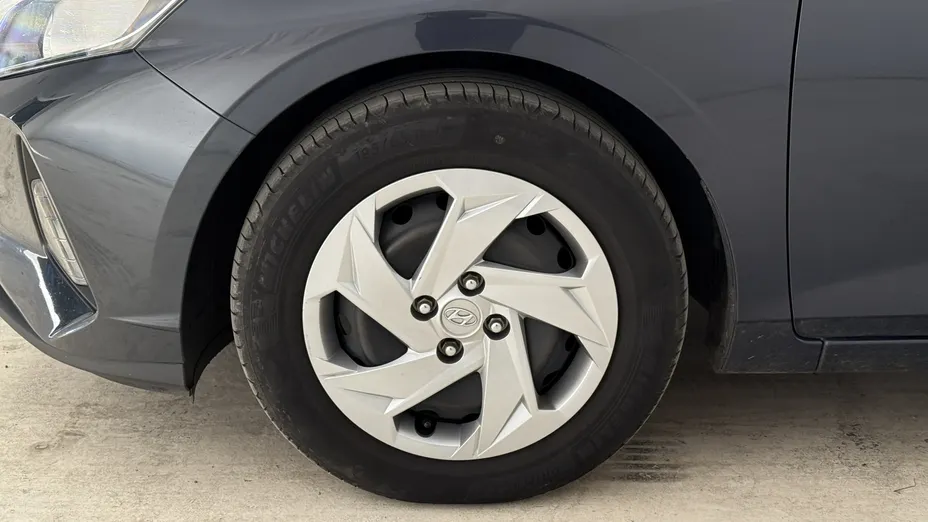 HYUNDAI i20 i20 1.2 Pure