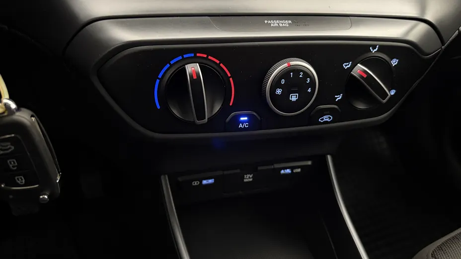 HYUNDAI i20 i20 1.2 Pure