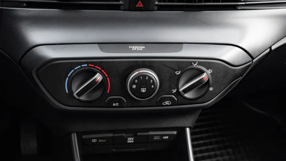 HYUNDAI i20 i20 1.2 Pure