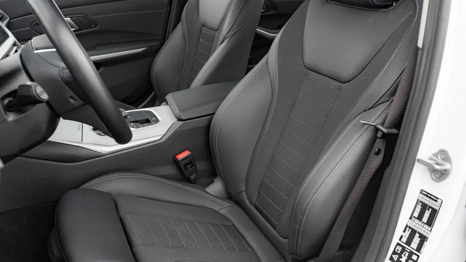 BMW Seria 3 320d xDrive mHEV Advantage aut