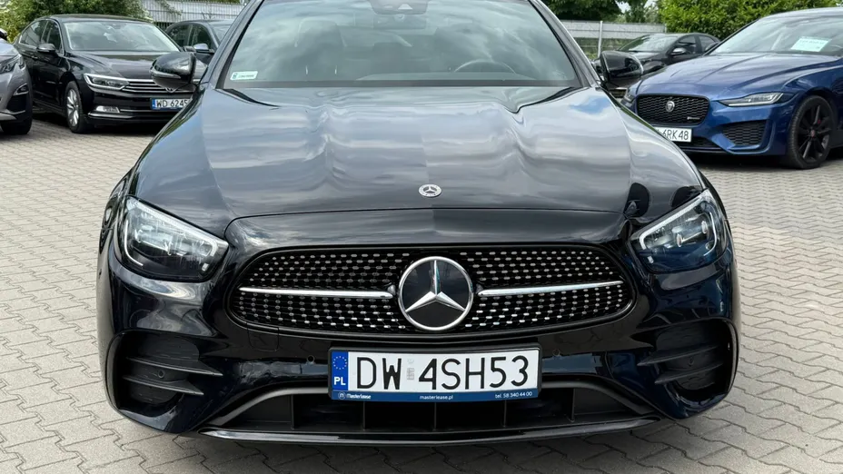 MERCEDES-BENZ E Klasa E 220 d 4-Matic AMG