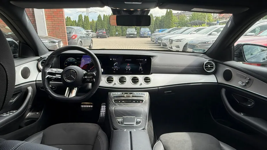 MERCEDES-BENZ E Klasa E 220 d 4-Matic AMG