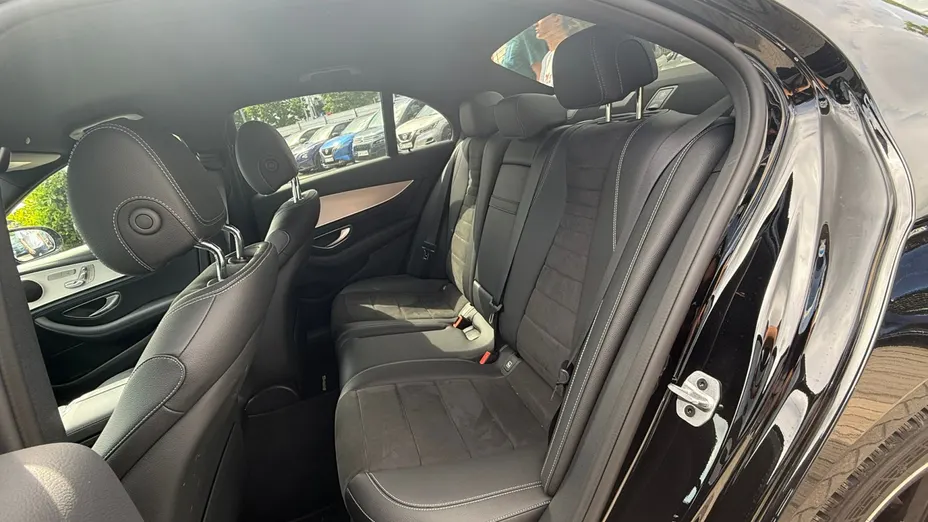 MERCEDES-BENZ E Klasa E 220 d 4-Matic AMG