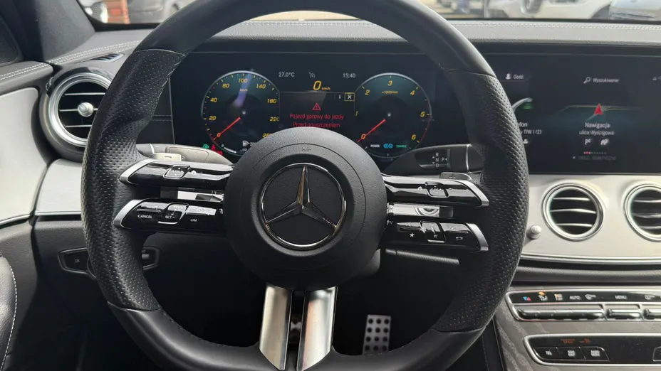 MERCEDES-BENZ E Klasa E 220 d 4-Matic AMG