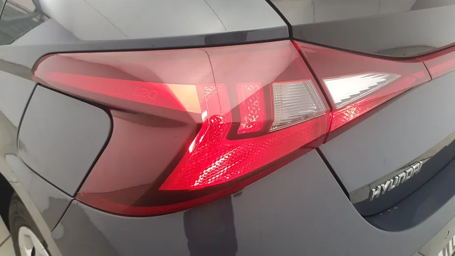 HYUNDAI i20 i20 1.2 Pure