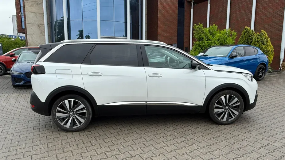 PEUGEOT 5008 5008 1.6 PureTech Allure S&S EAT8