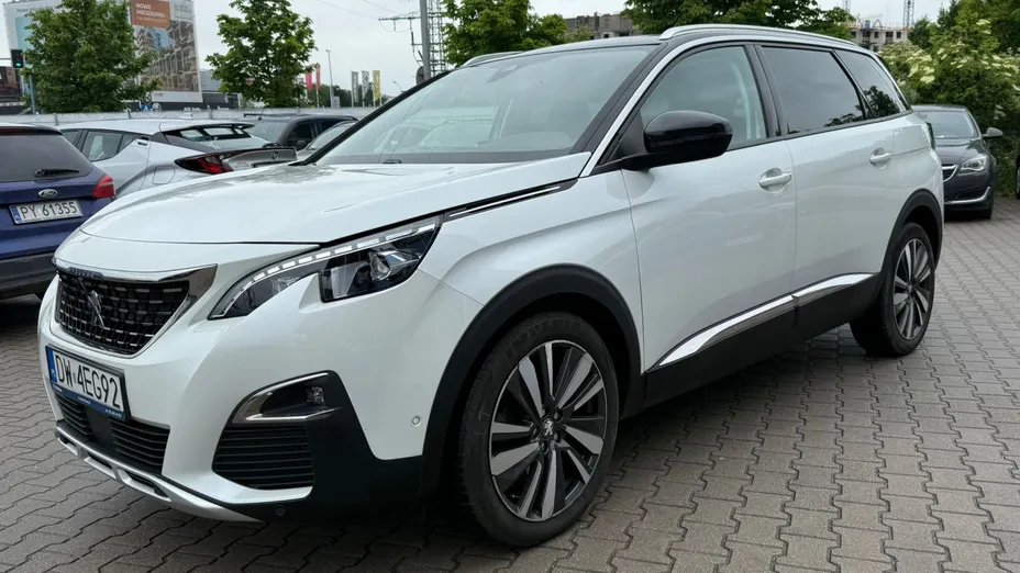 PEUGEOT 5008 5008 1.6 PureTech Allure S&S EAT8