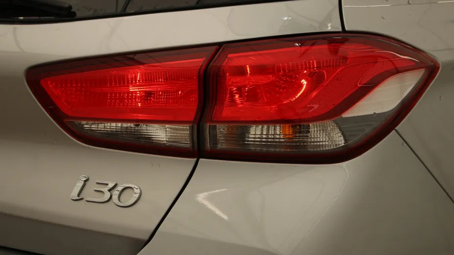 HYUNDAI i30 i30 1.5 DPI Smart