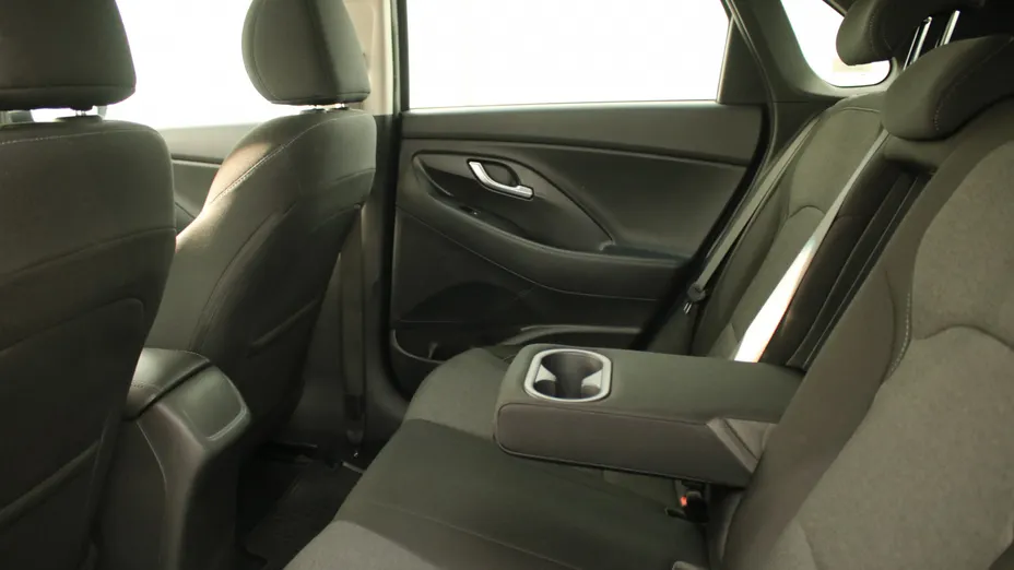 HYUNDAI i30 i30 1.5 DPI Smart