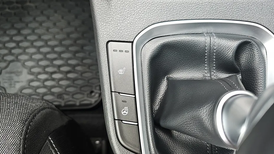 HYUNDAI i30 i30 1.5 DPI Smart