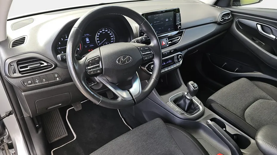 HYUNDAI i30 i30 1.5 DPI Smart