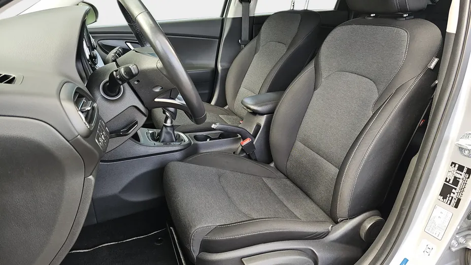 HYUNDAI i30 i30 1.5 DPI Smart