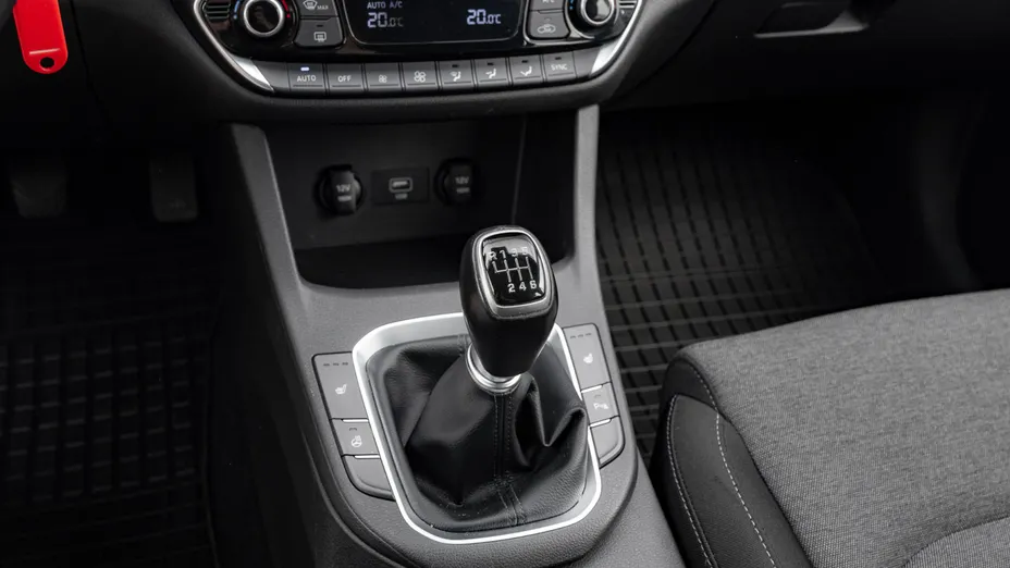 HYUNDAI i30 i30 1.5 DPI Smart