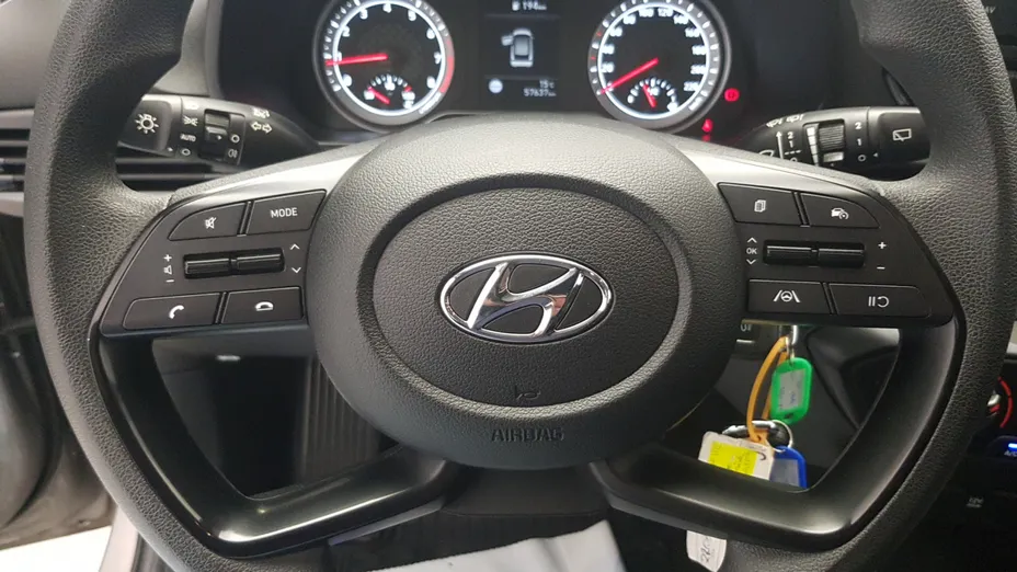 HYUNDAI i20 i20 1.2 Pure