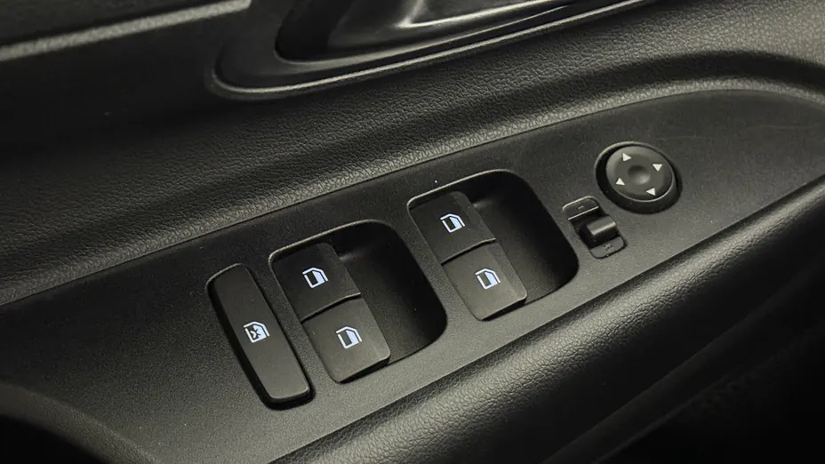 HYUNDAI i20 i20 1.2 Pure