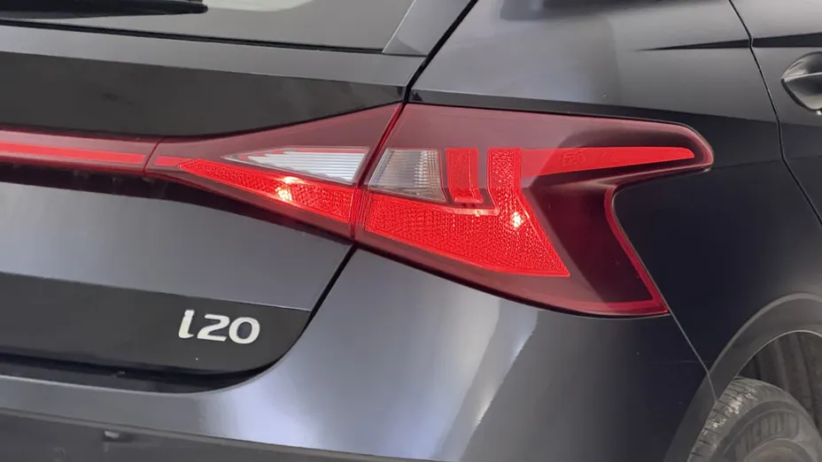 HYUNDAI i20 i20 1.2 Pure