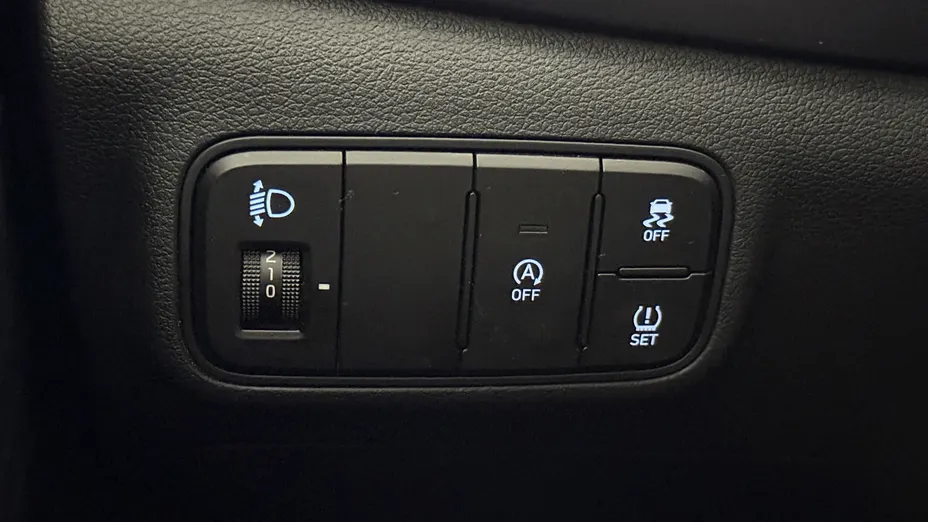 HYUNDAI i20 i20 1.2 Pure