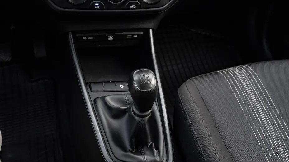 HYUNDAI i20 i20 1.2 Pure