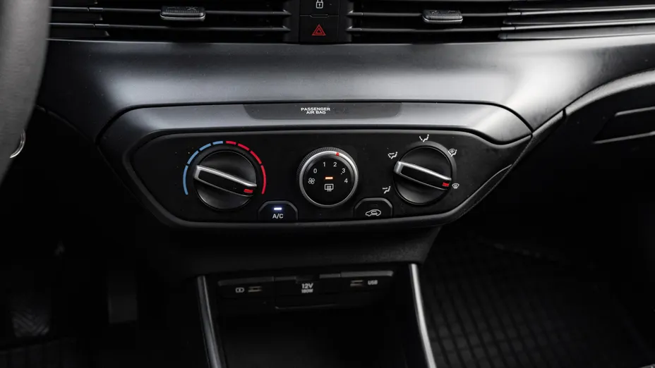 HYUNDAI i20 i20 1.2 Pure