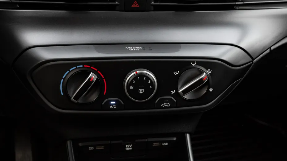 HYUNDAI i20 i20 1.2 Pure