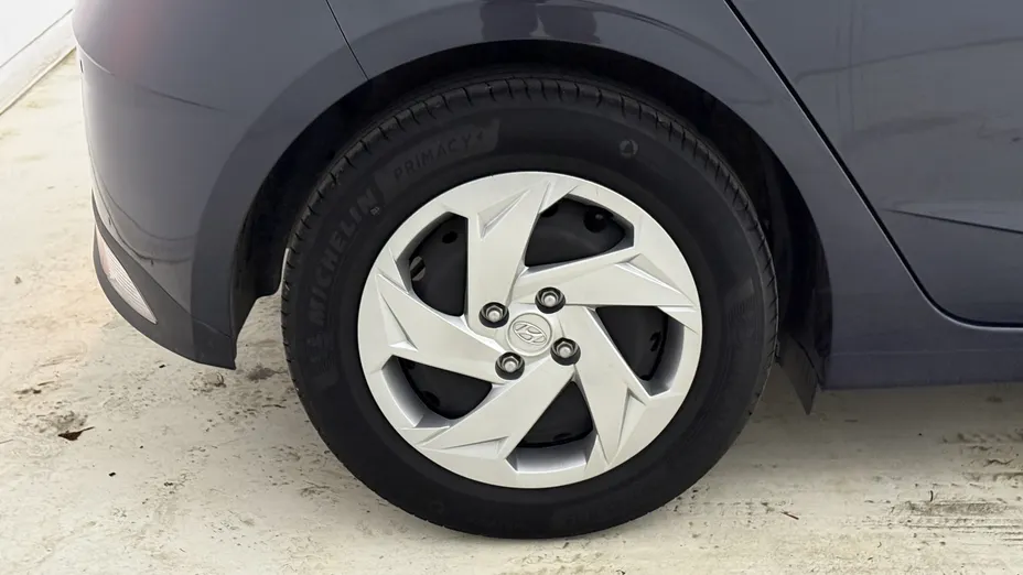 HYUNDAI i20 i20 1.2 Pure