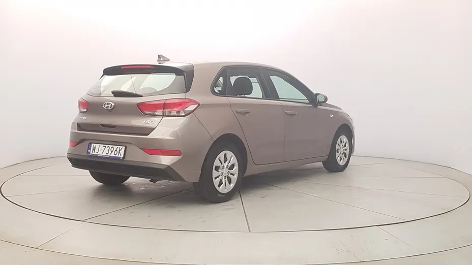 HYUNDAI i30 i30 1.5 DPI Classic +