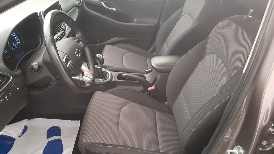 HYUNDAI i30 i30 1.5 DPI Classic +