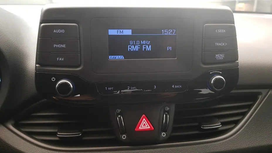 HYUNDAI i30 i30 1.5 DPI Classic +