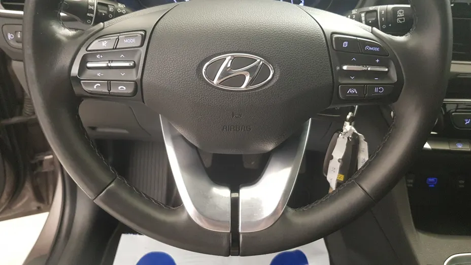 HYUNDAI i30 i30 1.5 DPI Classic +