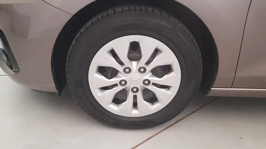 HYUNDAI i30 i30 1.5 DPI Classic +