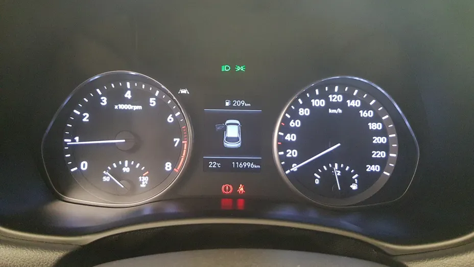 HYUNDAI i30 i30 1.5 DPI Classic +