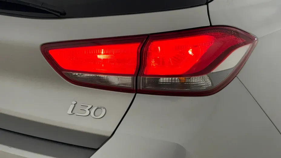 HYUNDAI i30 i30 1.5 DPI Smart