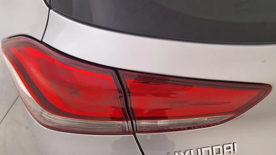 HYUNDAI i30 i30 1.5 DPI Smart