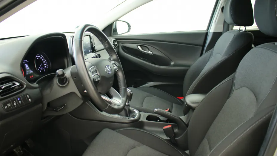 HYUNDAI i30 i30 1.5 DPI Smart