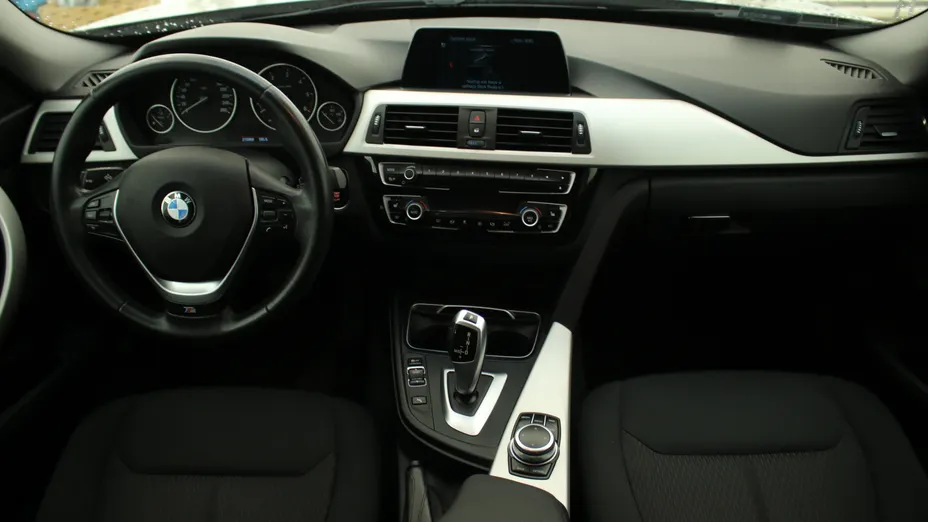 BMW Seria 3 Gran Turismo 320d Advantage aut